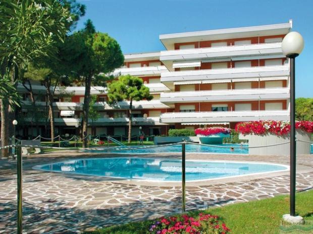 Residence La Meridiana Lignano Sabbiadoro Exterior foto