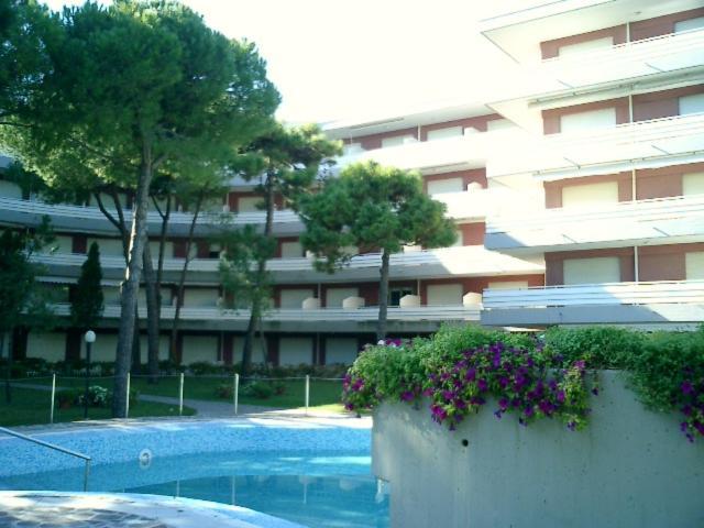 Residence La Meridiana Lignano Sabbiadoro Exterior foto